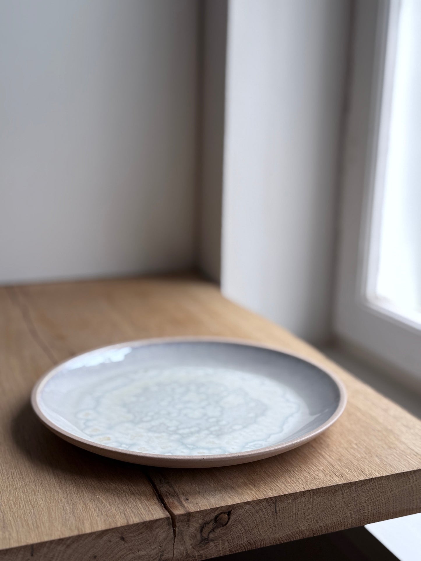 Lunch Plate, Light Rose w. crystal Glaze